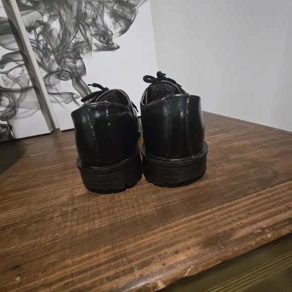 Underground Black Leather Women's Oxfords - Picture 8 of 8